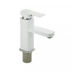 Смеситель на раковину, шаровый, из высокопрочного пластика АБС, квадратный корпус, модель Элегант, цвет БЕЛЫЙ.