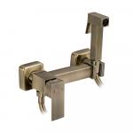 Смеситель с квадратной гигиенической лейкой, из нержавеющей стали, квадратный корпус, цвет БРОНЗА.