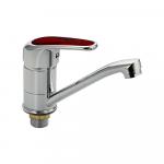 Смеситель для кухни и раковины шаровый, поворотный излив 15 см, ручка с вставкой красного цвета, цвет корпуса ХРОМ.